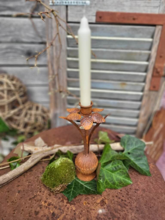 Preview: Edelrost Kerzenhalter Tulpe für Spitzkerzen