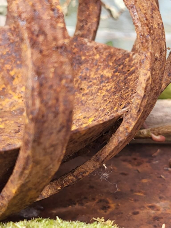 Preview: Edelrost Korb zum Stellen auf Kugeln