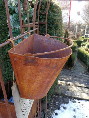 Preview: Edelrost Pflanzkübel zum Einhängen