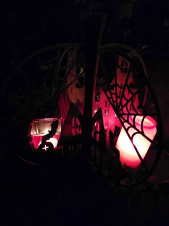 Edelrost Halloween Kürbis 3D, mit Geisterstadt