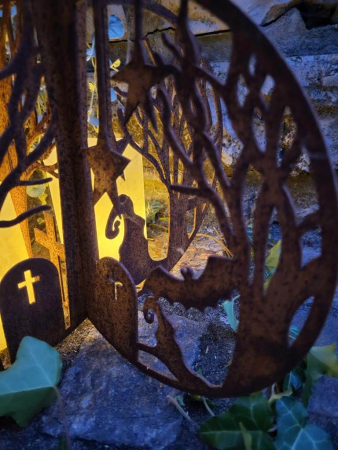 Edelrost Halloween Kürbis 3D, mit Friedhof