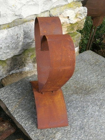 Edelrost Bandherz auf Platte