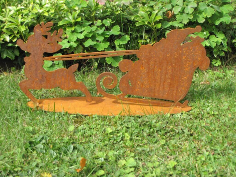 Edelrost Nikolaus mit Schlitten und Rentier Rudolf