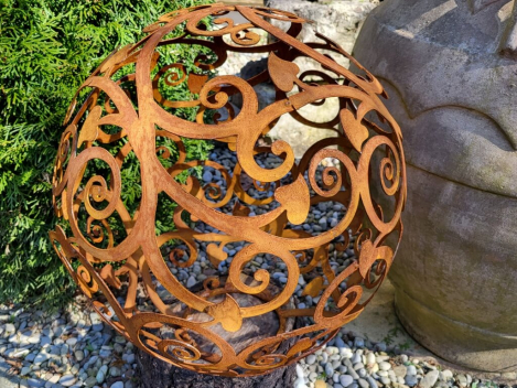 Edelrost Ornamentkugel, filigran