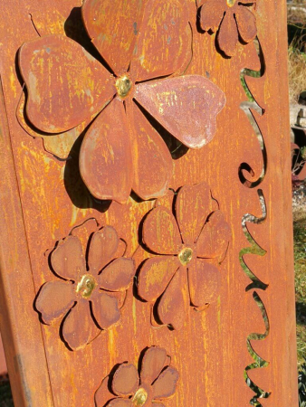 Edelrost Gartenstele Blüten Willkommen