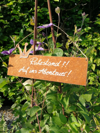 Edelrost Schild mit Krone - Ruhestand