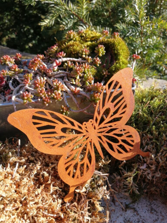 Edelrost Schmetterling zum Schrauben, geäderte Flügel