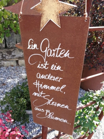 Edelrost Schild mit Stern, anderer Himmel