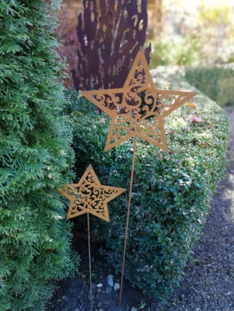 Edelrost Gartenstecker Stern mit Ranke