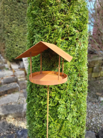 Edelrost Vogelhaus schlicht, zum Stecken