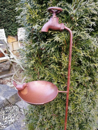 Gartenstecker Vogelbad mit Wasserhahn