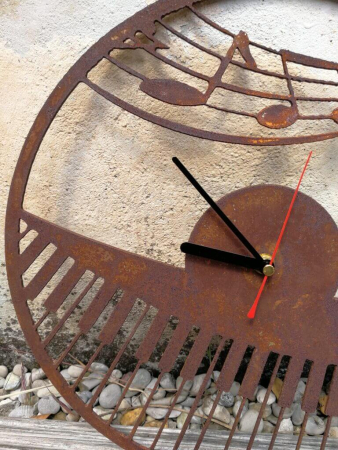 Preview: Edelrost Wanduhr 