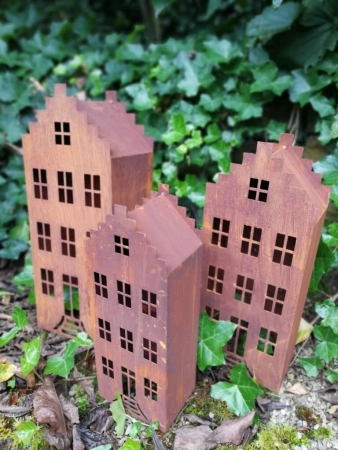 Edelrost Windlicht Haus Husio, Fenster eckig