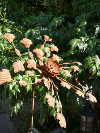 Edelrost Windrad Ginkgoblätter, einfach