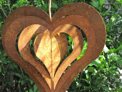 Preview: Windspiel Herz zum Drehen mit 3D Effekt 35 cm