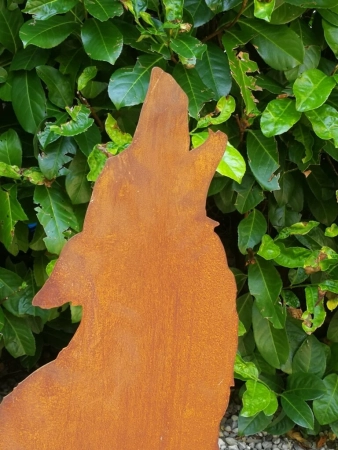 Edelrost Wolf heulend