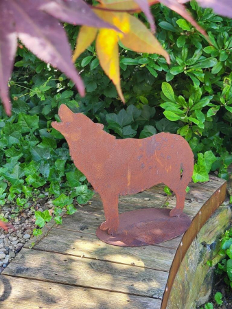 Preview: Edelrost Wolf heulend