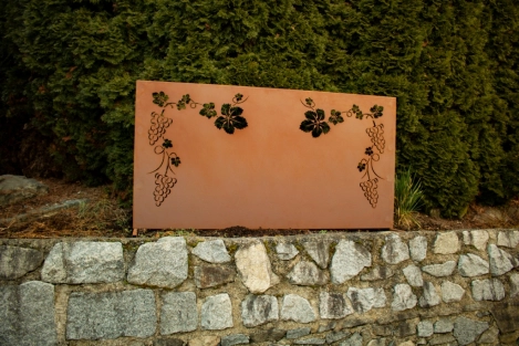 Edelrost Zaunelement Weinranke