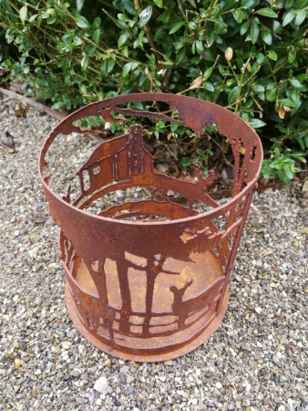 Preview: Edelrost Windlicht Reh-Hirsch mit Hütte, klein