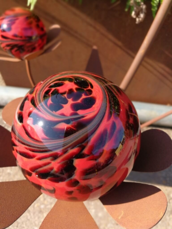Preview: Edelrost Glasblume Ferrum, rote Kugeln