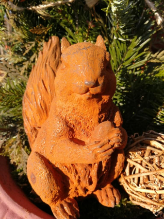 Gusseisen Eichhörnchen