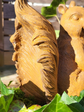 Gusseisen Eichhörnchen, groß