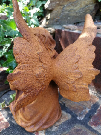 Preview: Gusseisen Elfe Gilda mit Edelrostfinish