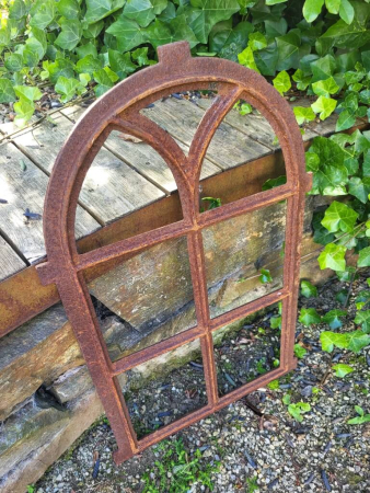 Gusseisen-Fenster, rund