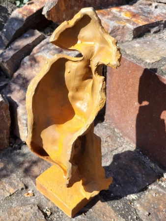 Gusseisen Figur nicht sprechen