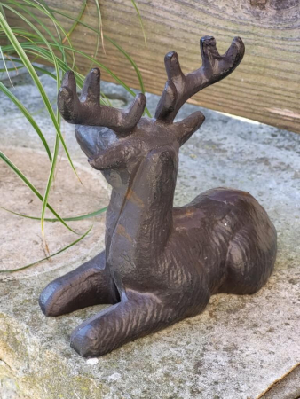 Preview: Gusseisen Hirsch Simon, liegend