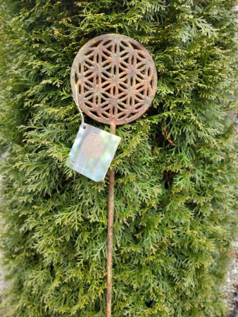 Preview: Edelrost Gusseisen Gartenstecker keltische Blume des Lebens