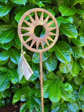 Edelrost Gusseisen Gartenstecker keltische Sonne