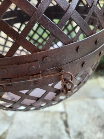 Hängekugel Romina, dunkelbraun lackiert