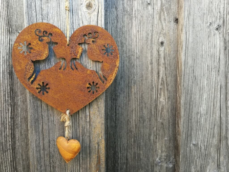 Preview: Edelrost Hirschherz mit kleinem Herzchen