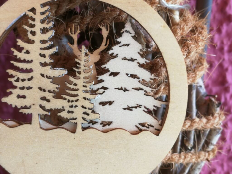 Preview: Holzhänger Forest, Hirsch Sven seitlich