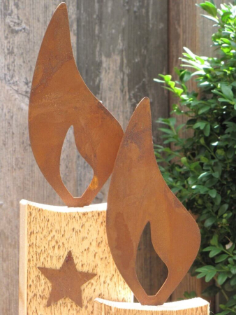 Preview: Kerze Johann aus Holz und Edelrost