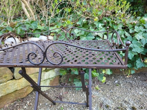 Klapptisch Terraseo aus Metall, dunkelbraun