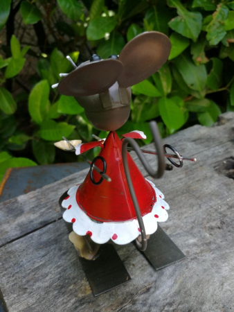 Preview: Maus Bonita auf Ski