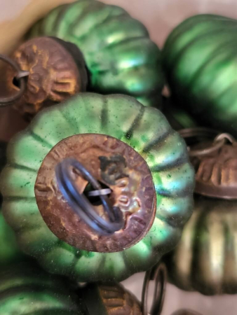 Preview: Christbaumkugel Zwiebel mini, grün