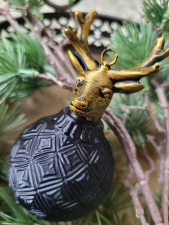 Preview: Christbaumkugel Outdoor Noir, mit Hirschkopf gold