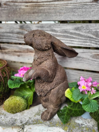 Polyresin Hase stehend, braun