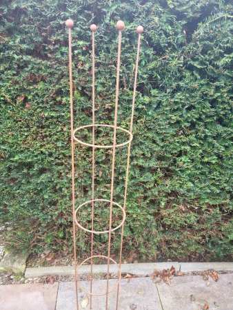 Preview: Edelrost Rankturm Evita