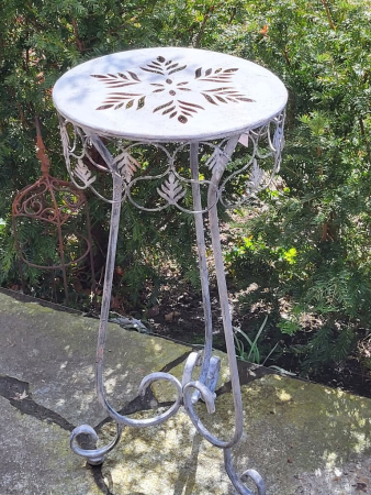 Preview: Shabby Chic Beistelltisch Karin rund, grau