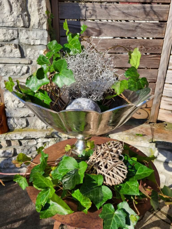 Preview: Blütenschale auf Fuß, vernickelt