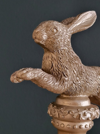 Ständer Ei mit Hase, Minny, orange-gold