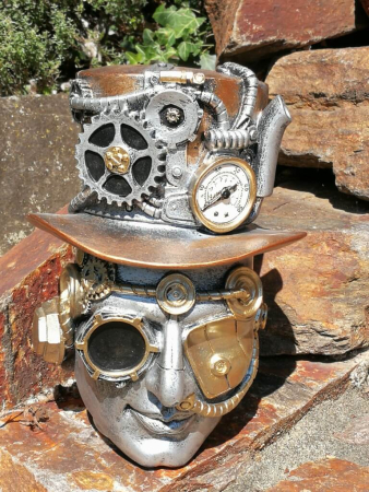 Steampunker aus Polyresin