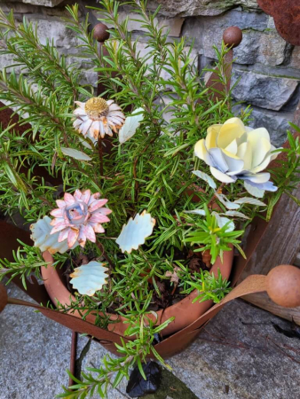 Preview: Vintage Topfstecker 3er-Blütenset Doris, pastell