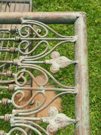 Preview: Gartenmöbelset Figaro, großer Tisch mit 4 Stühlen, antik-grün