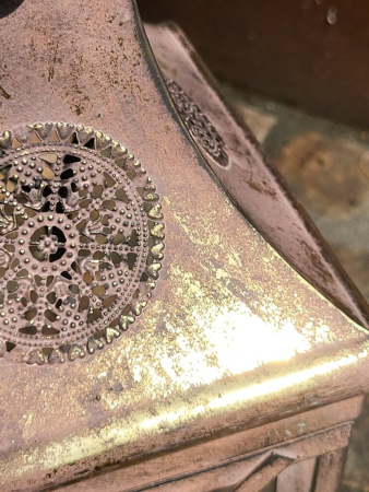 Edelrostoptik Laterne mit Goldakzenten