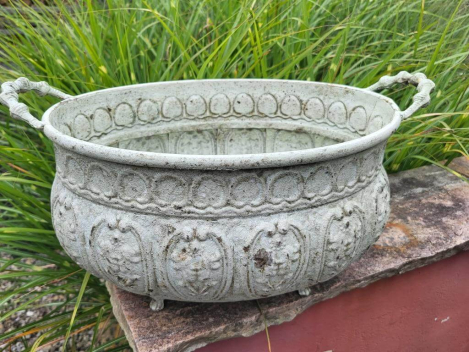 Preview: Vintage Metallschale oval mit Griffen